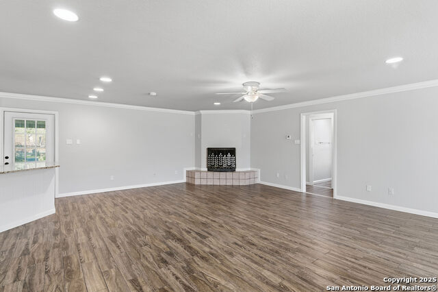 Image 8 of 43 For 163 Lakeside Dr.