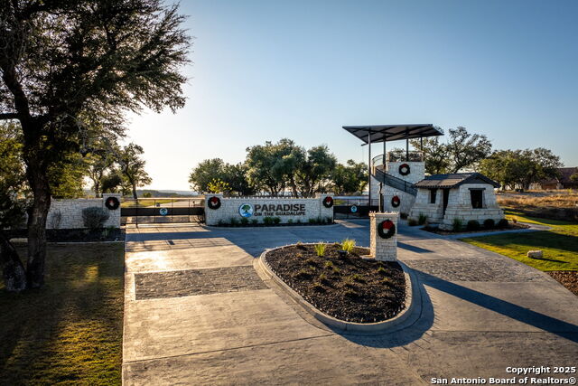 Image 7 of 18 For 911 Enchanted