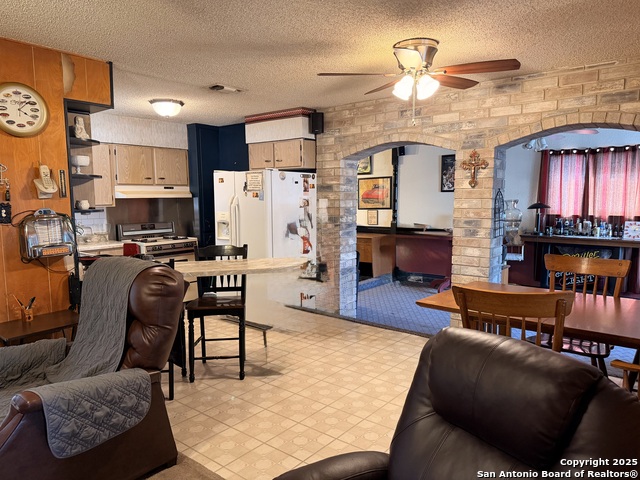 Image 13 of 24 For 5006 Creekmoor