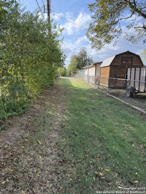 Image 22 of 24 For 5006 Creekmoor