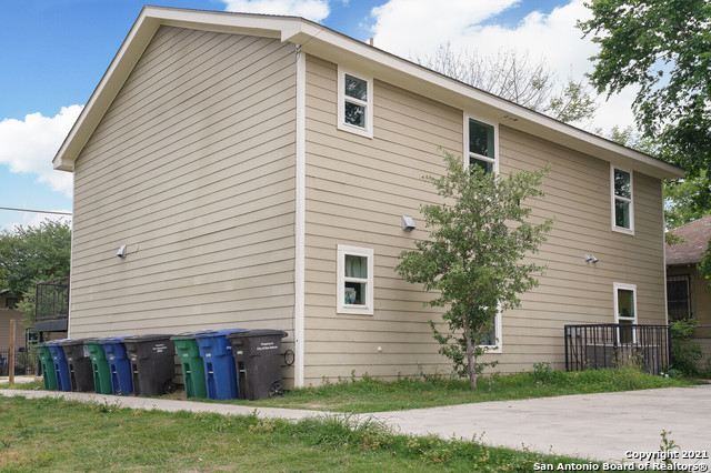 Image 12 of 16 For 302 Cooper St  201