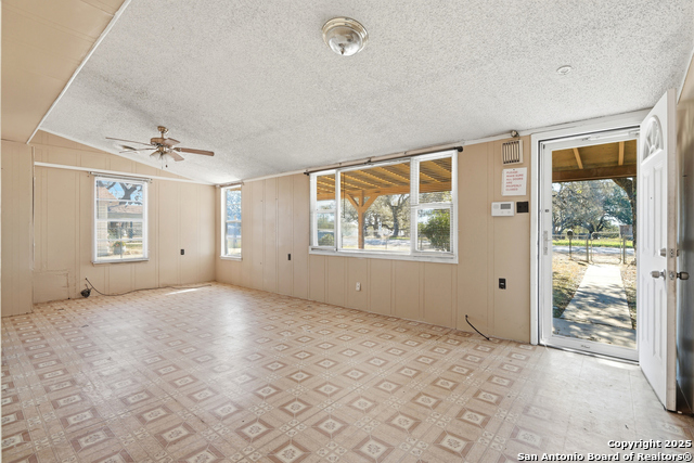 Image 6 of 16 For 316 Colonial Pkwy W