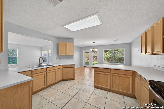 Image 14 of 39 For 9621 Green Plain