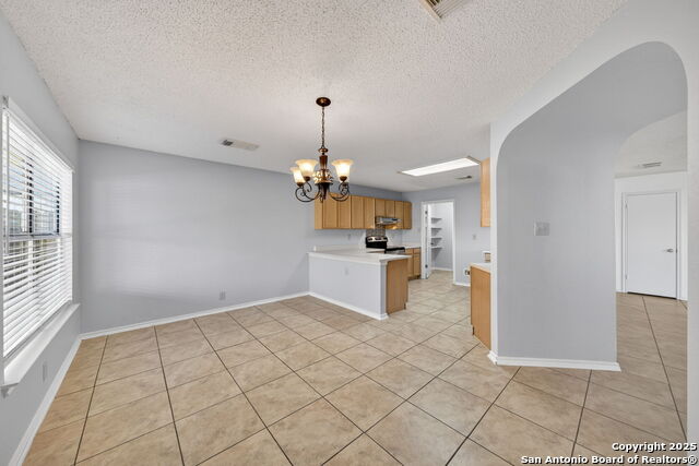 Image 17 of 39 For 9621 Green Plain