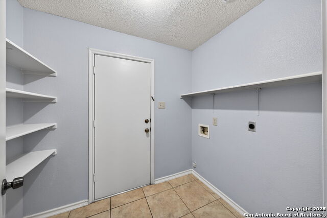 Image 19 of 39 For 9621 Green Plain