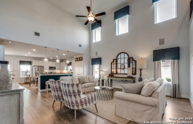 Image 3 of 24 For 1201 Lauraine