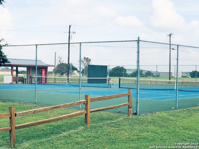 Listing photo id 11 for 21n Whartons Dock Rd