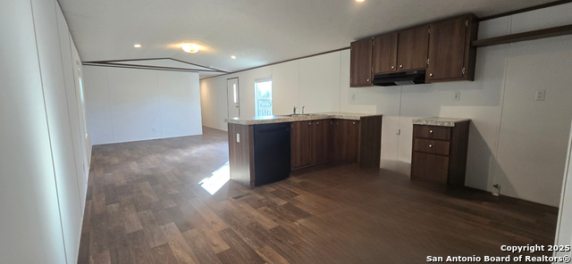 Image 12 of 28 For Lot 38 Pr 1510