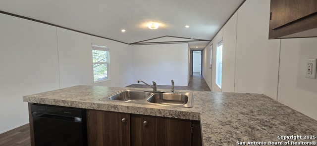 Image 9 of 28 For Lot 38 Pr 1510