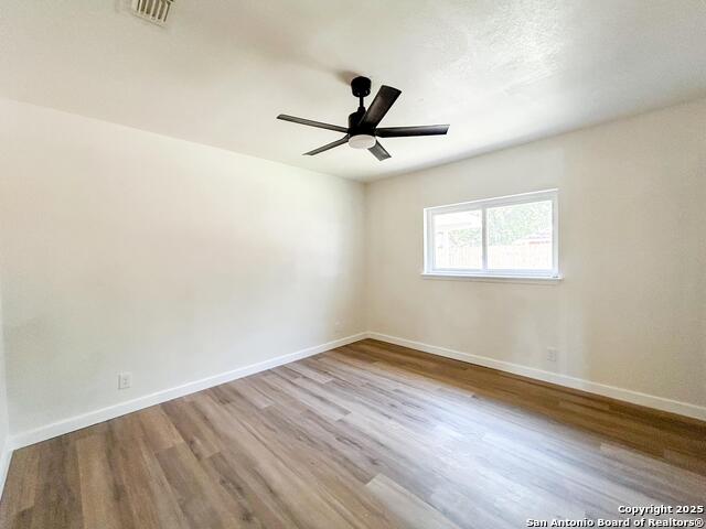 Image 3 of 5 For 4723 Spiral