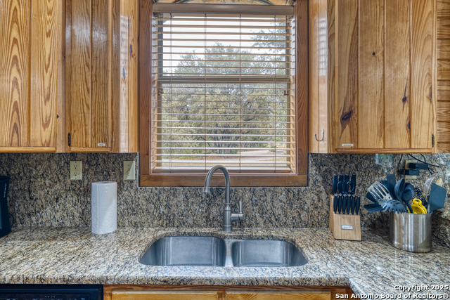 Image 14 of 41 For 241 Mountain Laurel