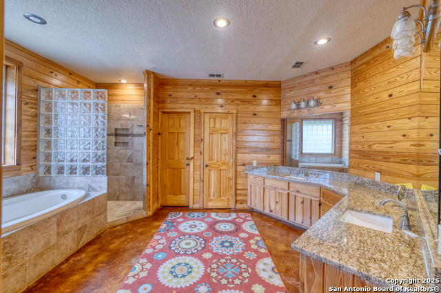 Image 18 of 41 For 241 Mountain Laurel