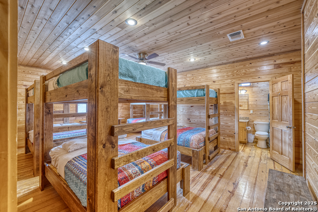 Image 24 of 41 For 241 Mountain Laurel