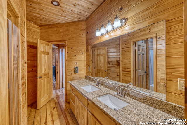 Image 25 of 41 For 241 Mountain Laurel