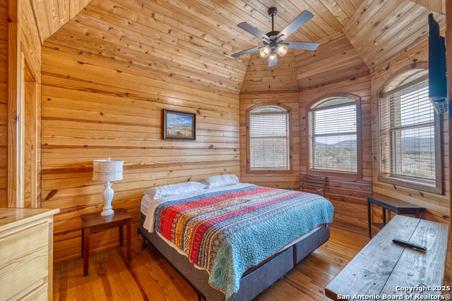 Image 29 of 41 For 241 Mountain Laurel