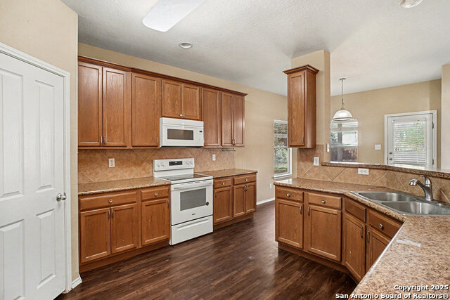 Image 12 of 28 For 3622 Melody