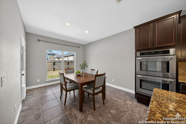 Image 10 of 47 For 8955 Highland Dawn