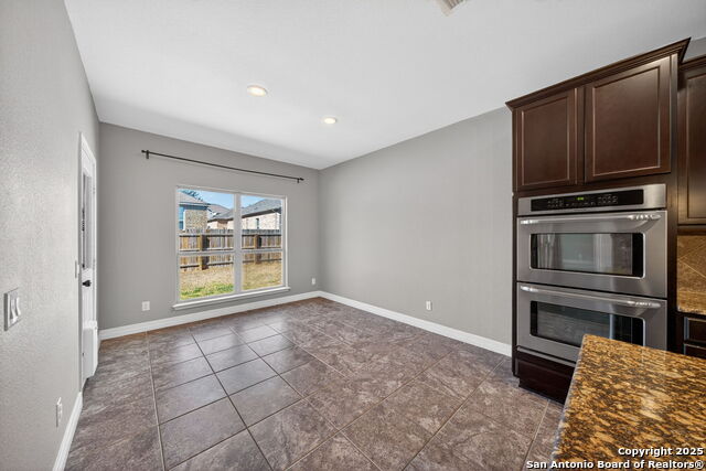 Image 27 of 47 For 8955 Highland Dawn