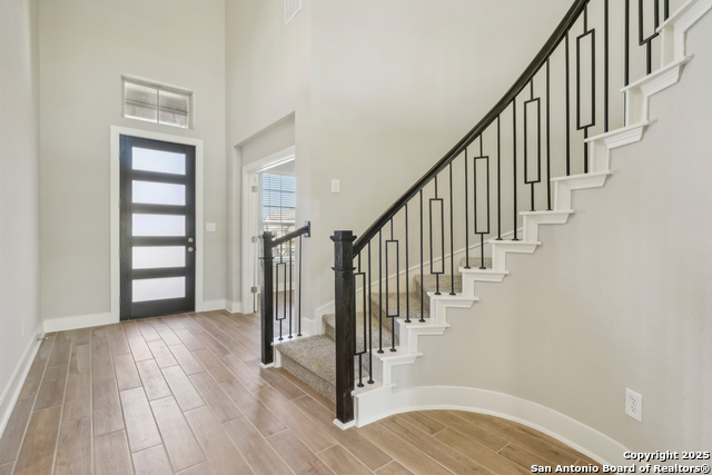 Image 3 of 34 For 29435 Frontier Way