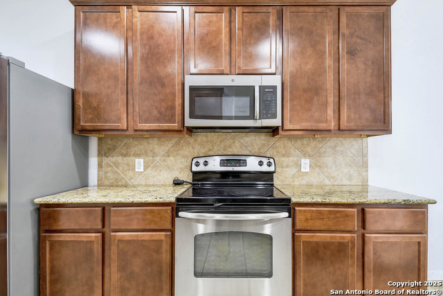 Image 11 of 30 For 209 Town Creek