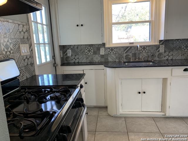 Image 7 of 13 For 773 Fulton Ave 2