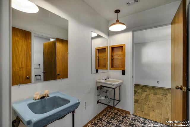 Image 23 of 49 For 9616 Azalea Cir