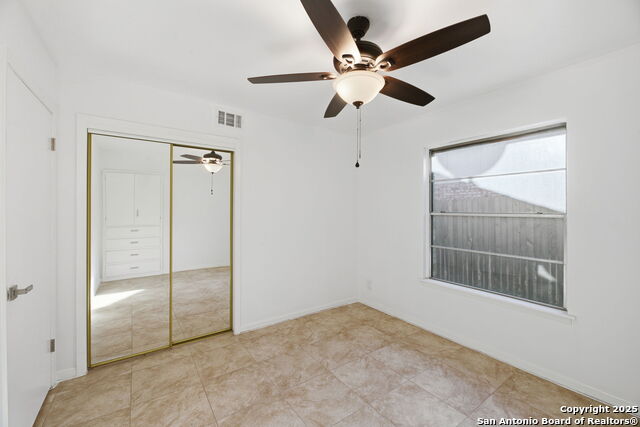 Image 17 of 20 For 9719 La Rue  