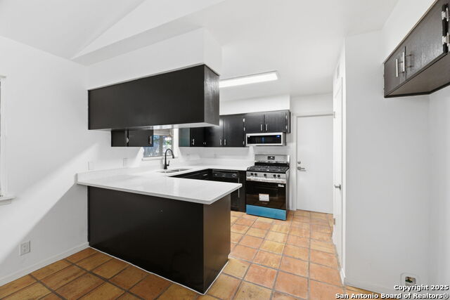 Image 9 of 20 For 9719 La Rue  