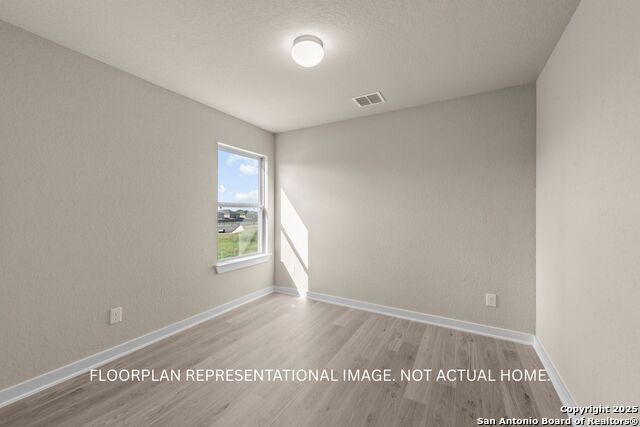 Listing photo id 17 for 6244 Persimmon Lake