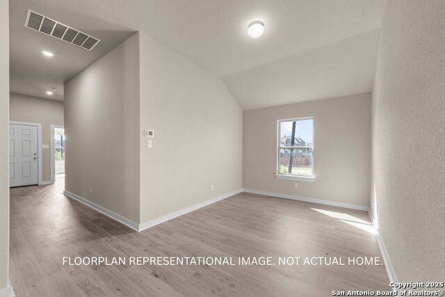 Listing photo id 18 for 6244 Persimmon Lake