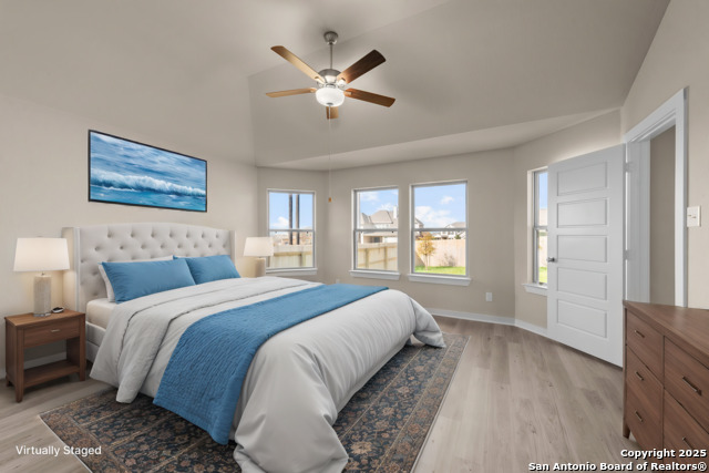 Listing photo id 5 for 6244 Persimmon Lake