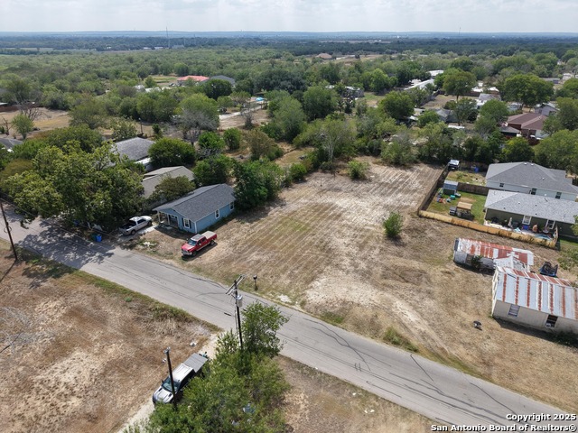 Image 8 of 11 For 307 Nagel Street