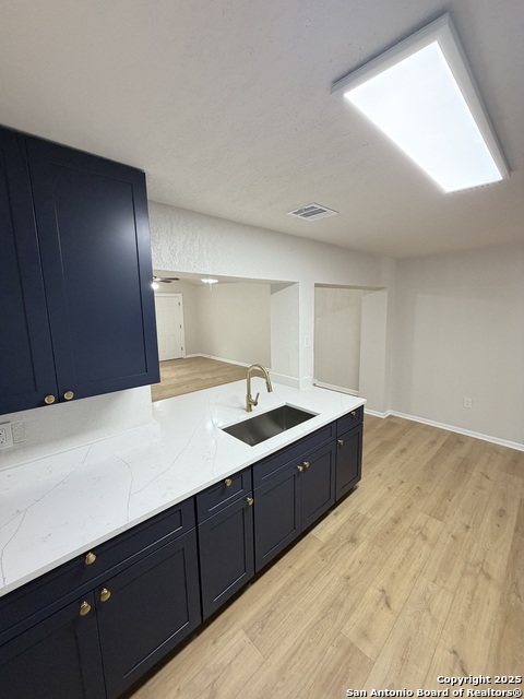 Image 5 of 20 For 101 Young  