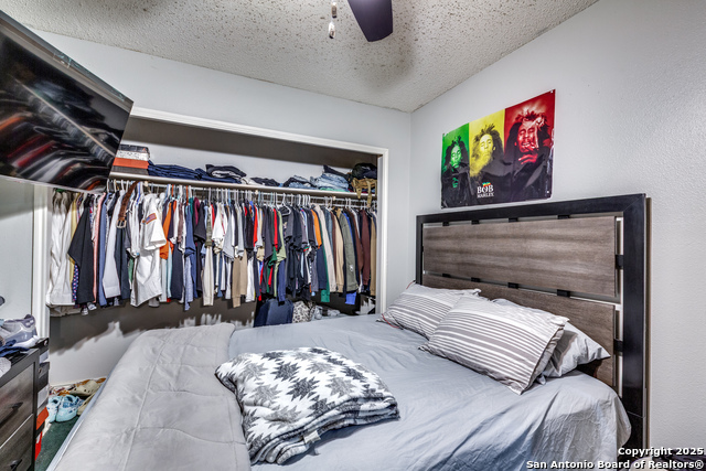 Image 18 of 26 For 11335 Tabletop Ln