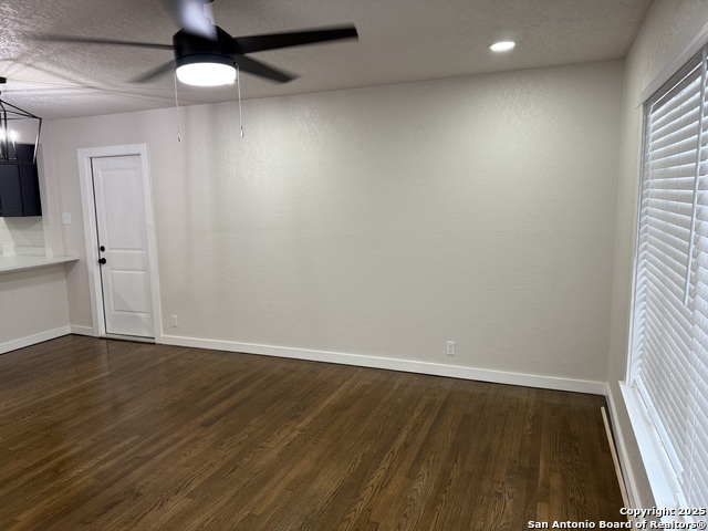 Image 10 of 28 For 706 Burwood  