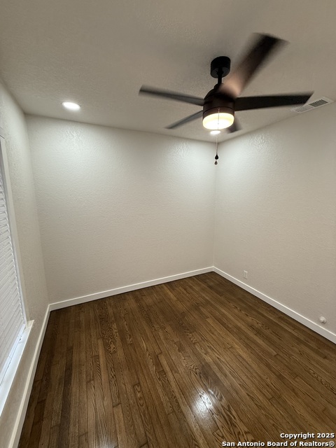 Image 19 of 28 For 706 Burwood  