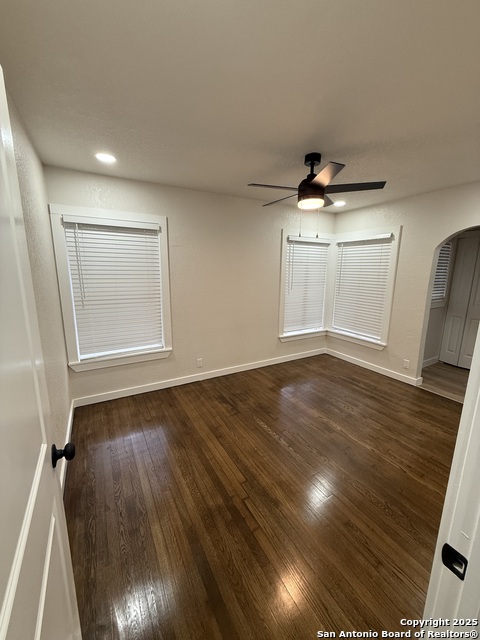 Image 23 of 28 For 706 Burwood  