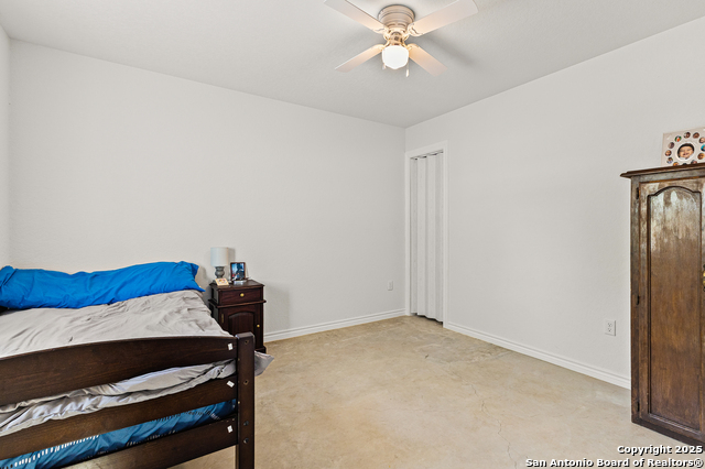 Image 20 of 44 For 128 County Road 2672