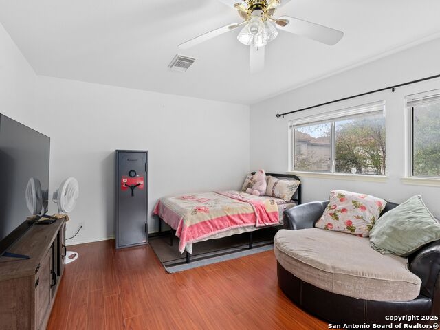 Image 15 of 28 For 2 Fannin Post