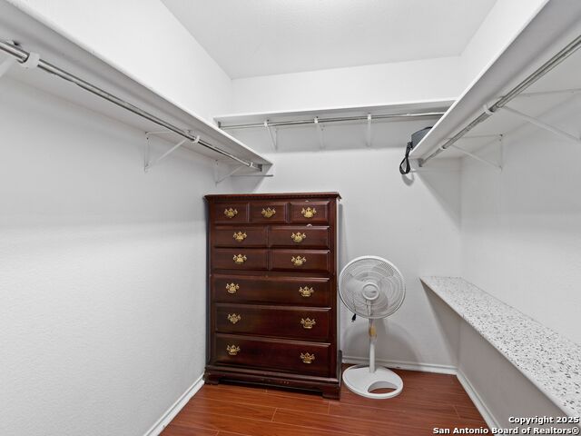 Image 21 of 28 For 2 Fannin Post