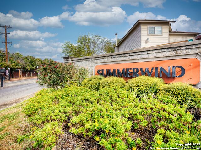 Image 25 of 28 For 2 Fannin Post