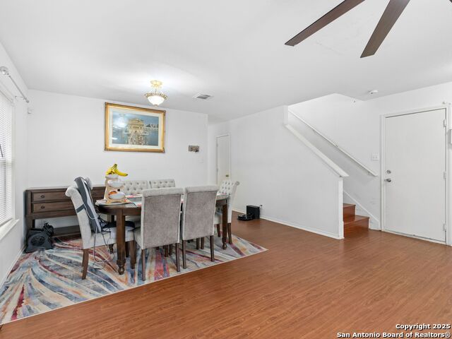 Image 7 of 28 For 2 Fannin Post