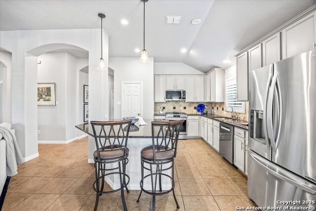 Image 18 of 45 For 2711 Trinity Glade