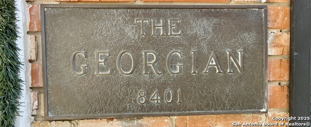 Image 2 of 22 For 8401 New Braunfels N 120a & 121