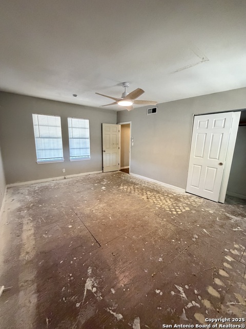 Listing photo id 17 for 702 Patton  