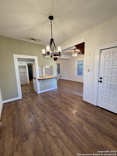 Listing photo id 6 for 702 Patton  