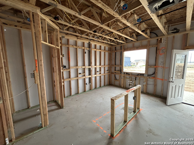 Image 10 of 38 For 7115 Lower Crossing