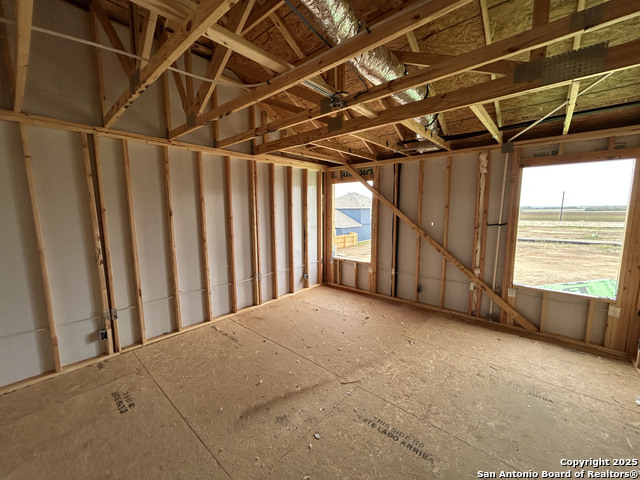 Image 14 of 38 For 7115 Lower Crossing