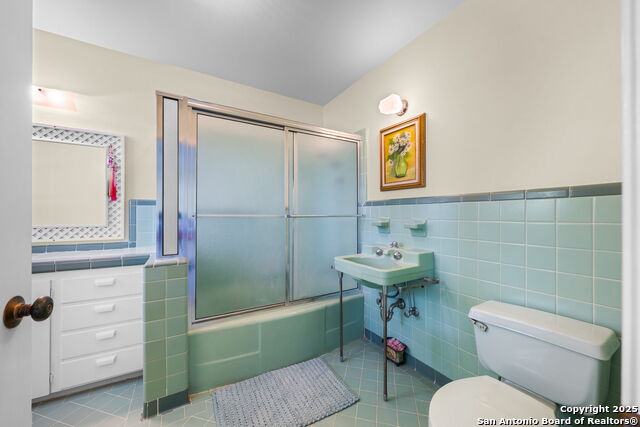 Image 15 of 31 For 88 Oak Alley