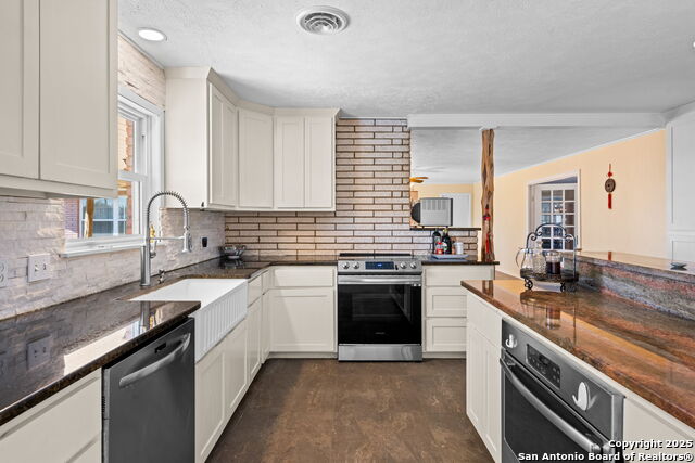 Image 6 of 31 For 88 Oak Alley